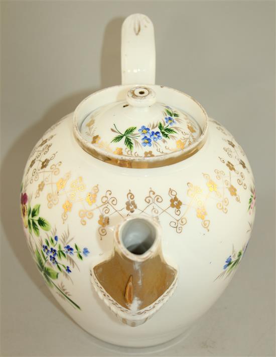 A Russian Kuznetsov porcelain large teapot and cover, and a Lenin commemorative plaque, 8cm